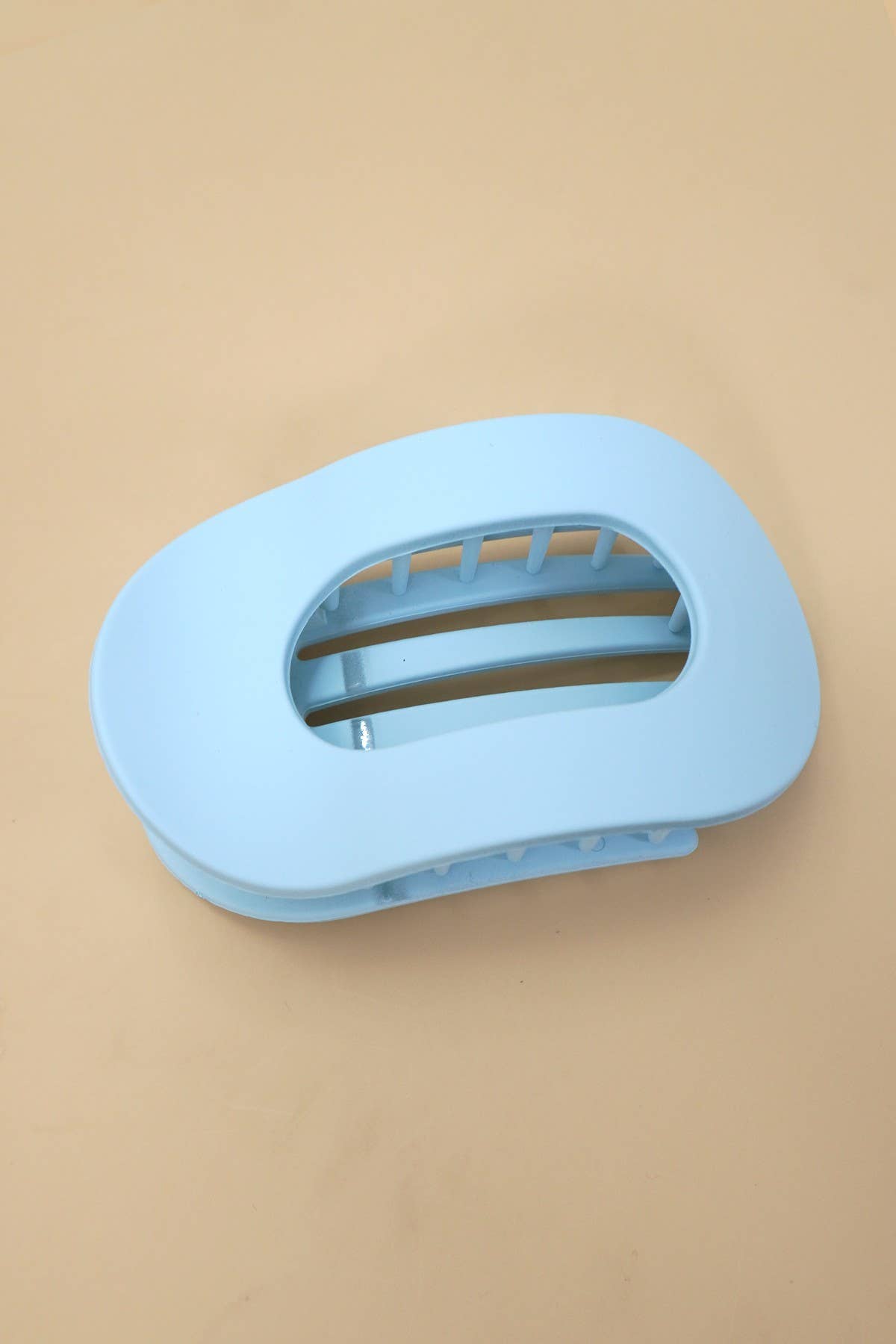 Jumbo Lay Flat Oval Hair Claw Clips