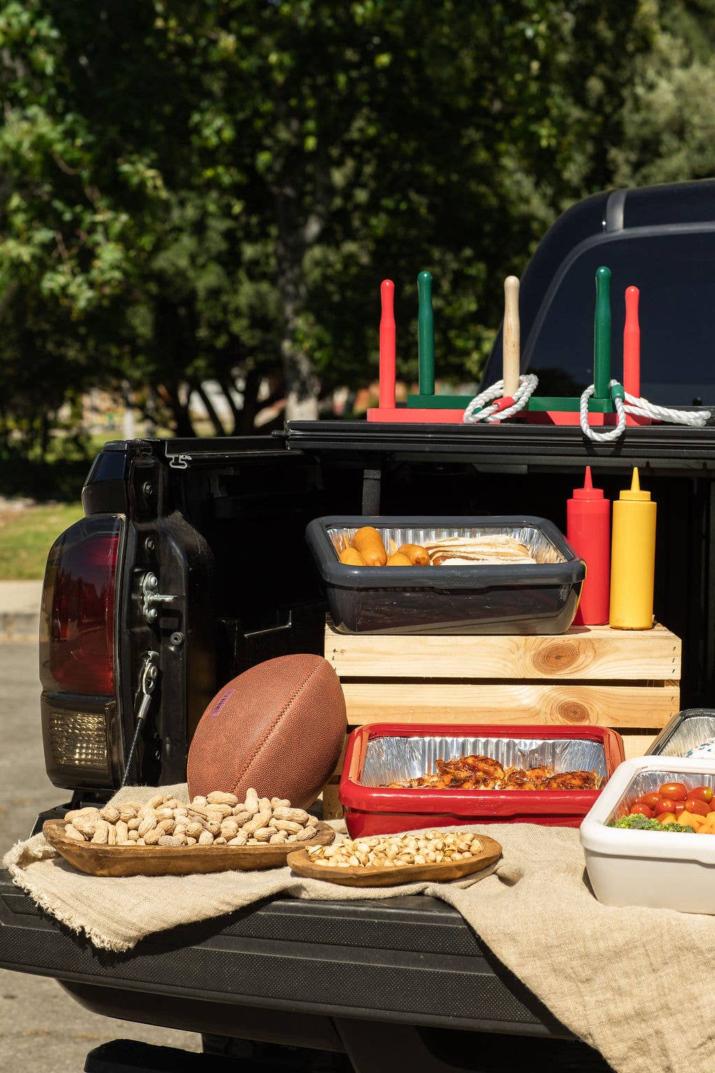 Game Day Pan Frame w/ Lid & Serving Spoon - Black