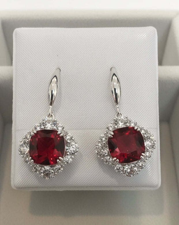 Scarlet Cushion Starburst Drops