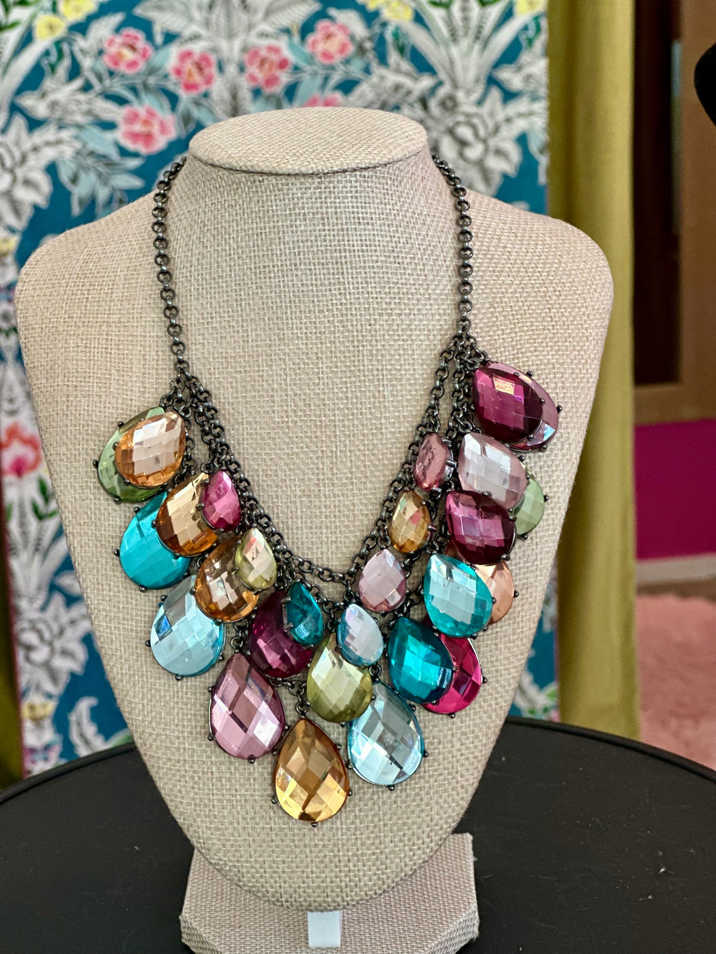 Vintage Joan Rivers "Classics Collection" Deadstock Rhinestone Statement Bib Necklace