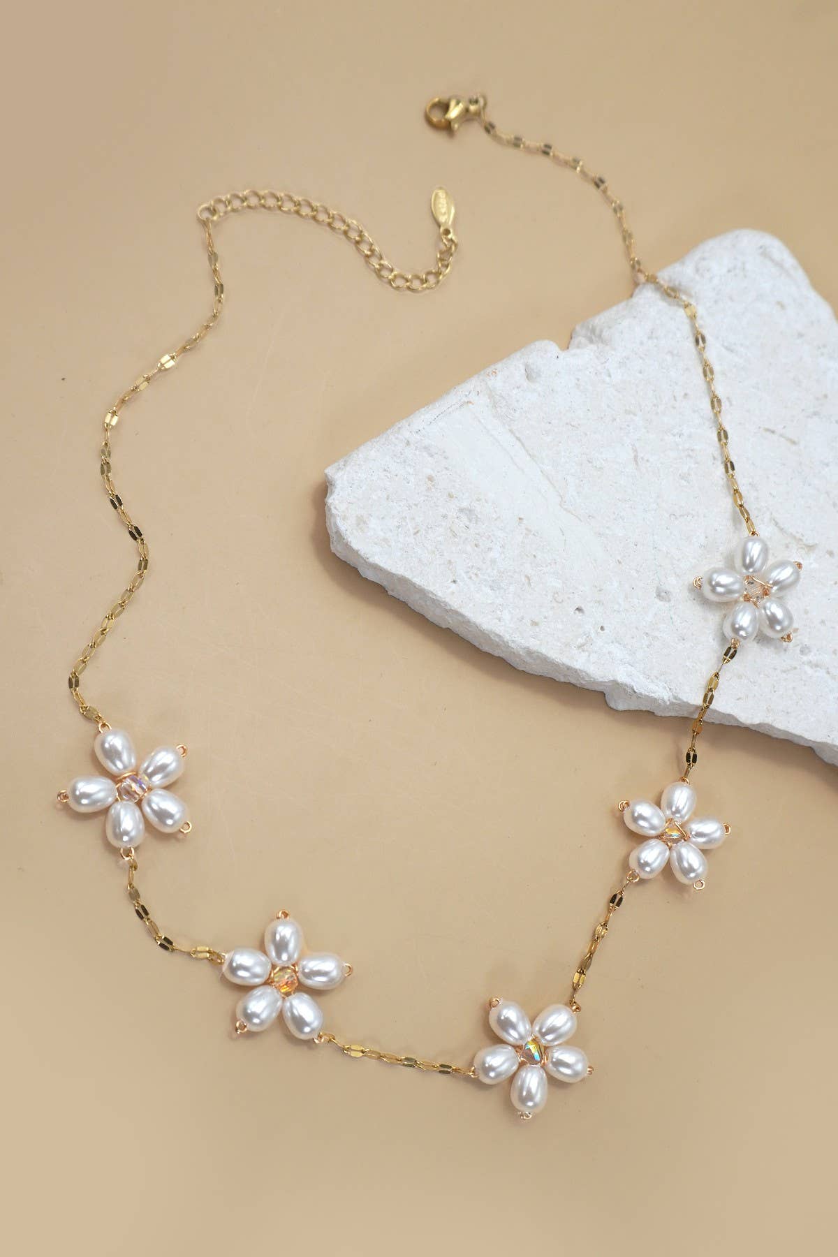 Pearl Flower Gold ecklace