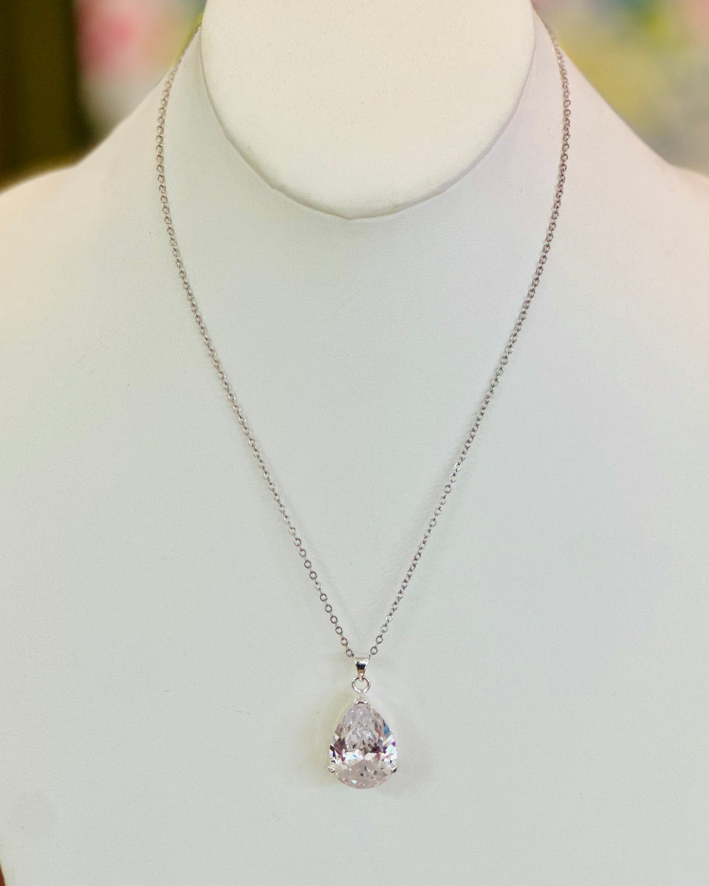 The Rhode Island Heritage Pear Solitaire