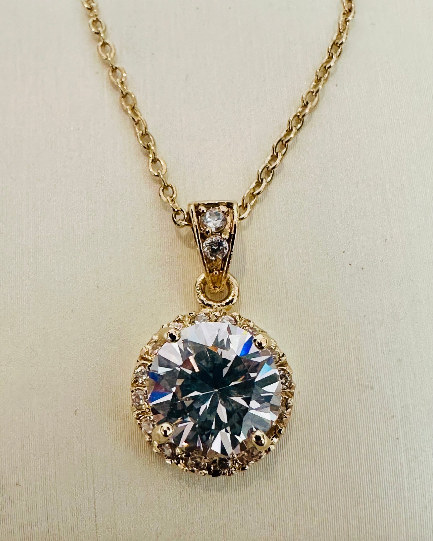 The Aurelia Halo Pendant Necklace