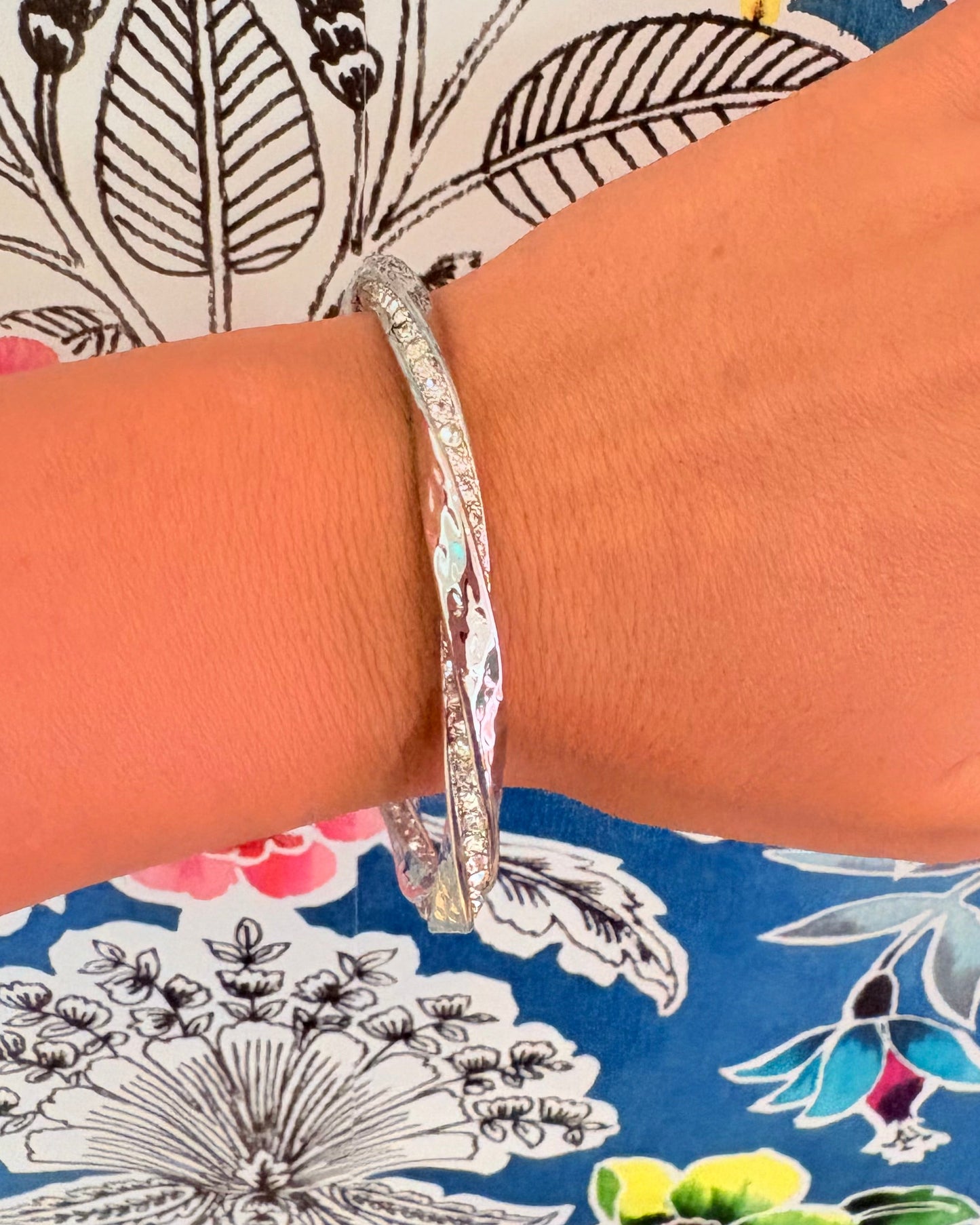 Vintage Silver-Tone Infinity Ribbon Sparkle Bangle