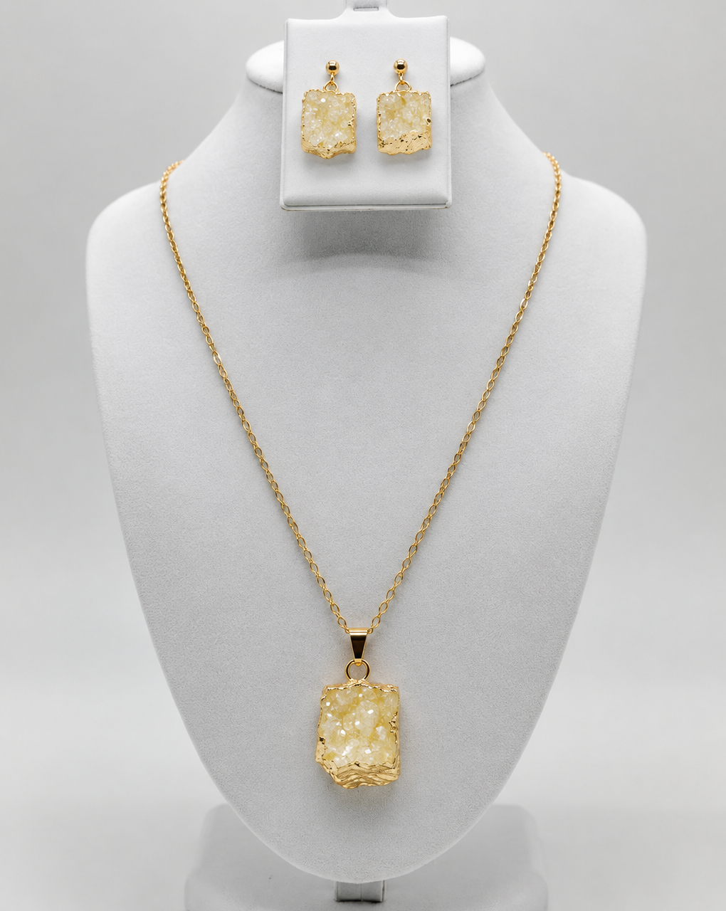 Vintage Raw Pale Yellow Druzy Geode Set – Necklace & Stud Earrings