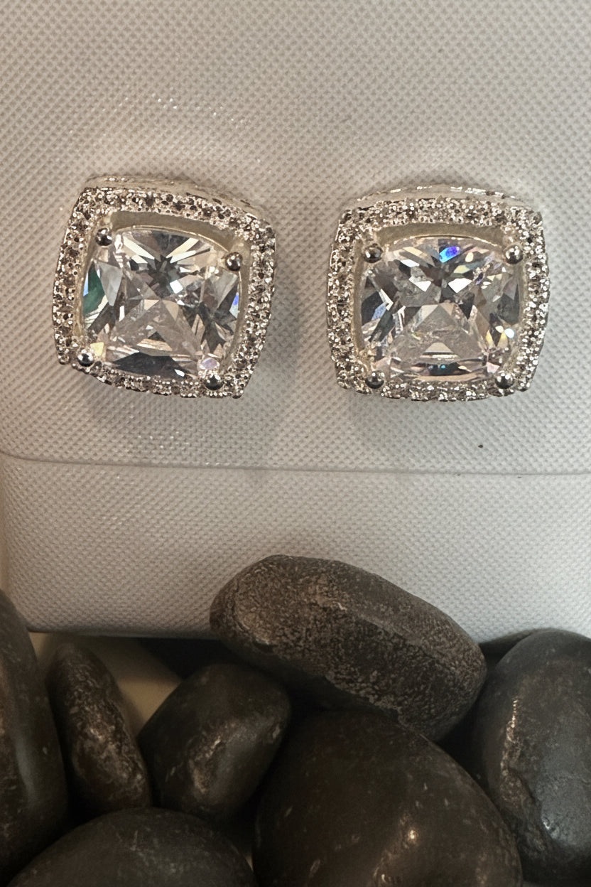 Cushion Halo Legacy Studs