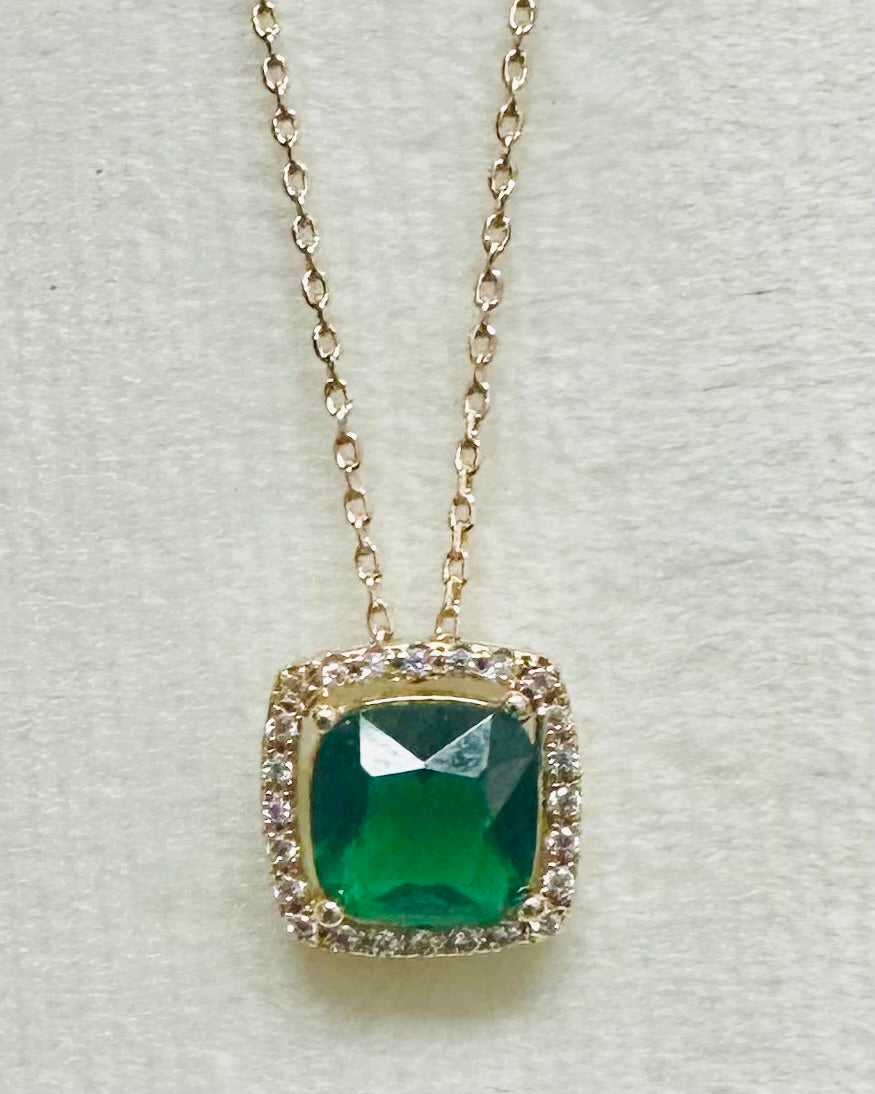 The Hieress Emerald Halo Pendant