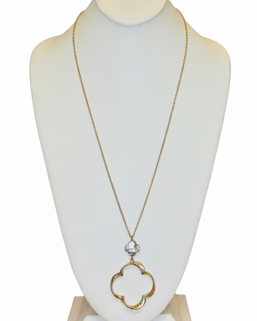 Vintage Hammered Quatrefoil Open Clover Pendant Necklace