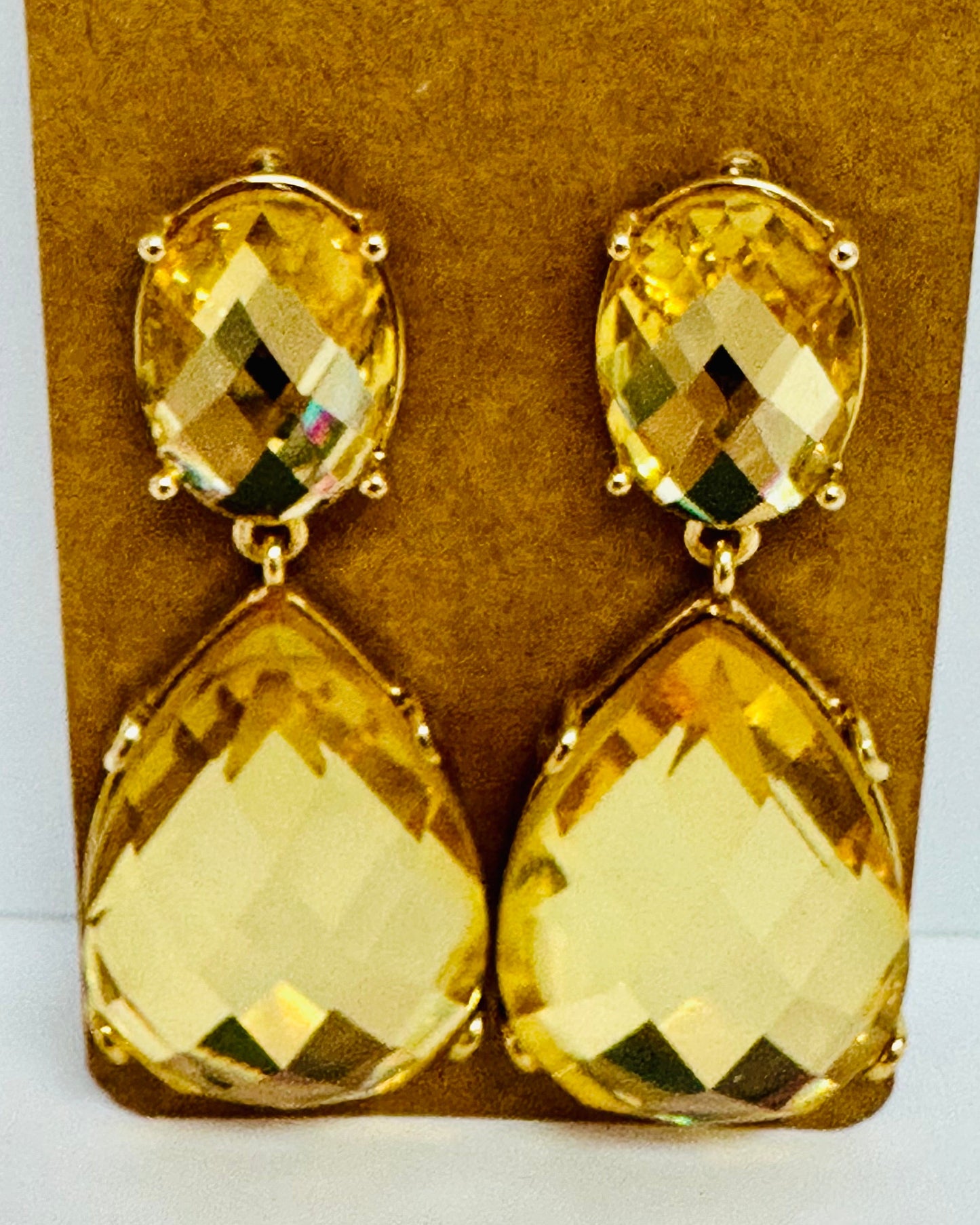 Vintage 1980s Canary Glass Drop Earrings