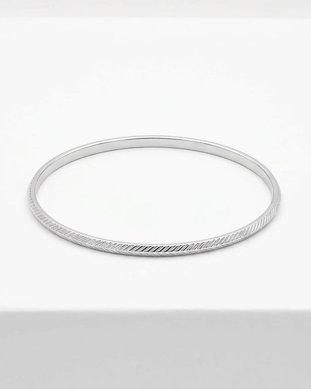 Vintage Deadstock Etched-Edge Silver Tone Bangle Bracelet