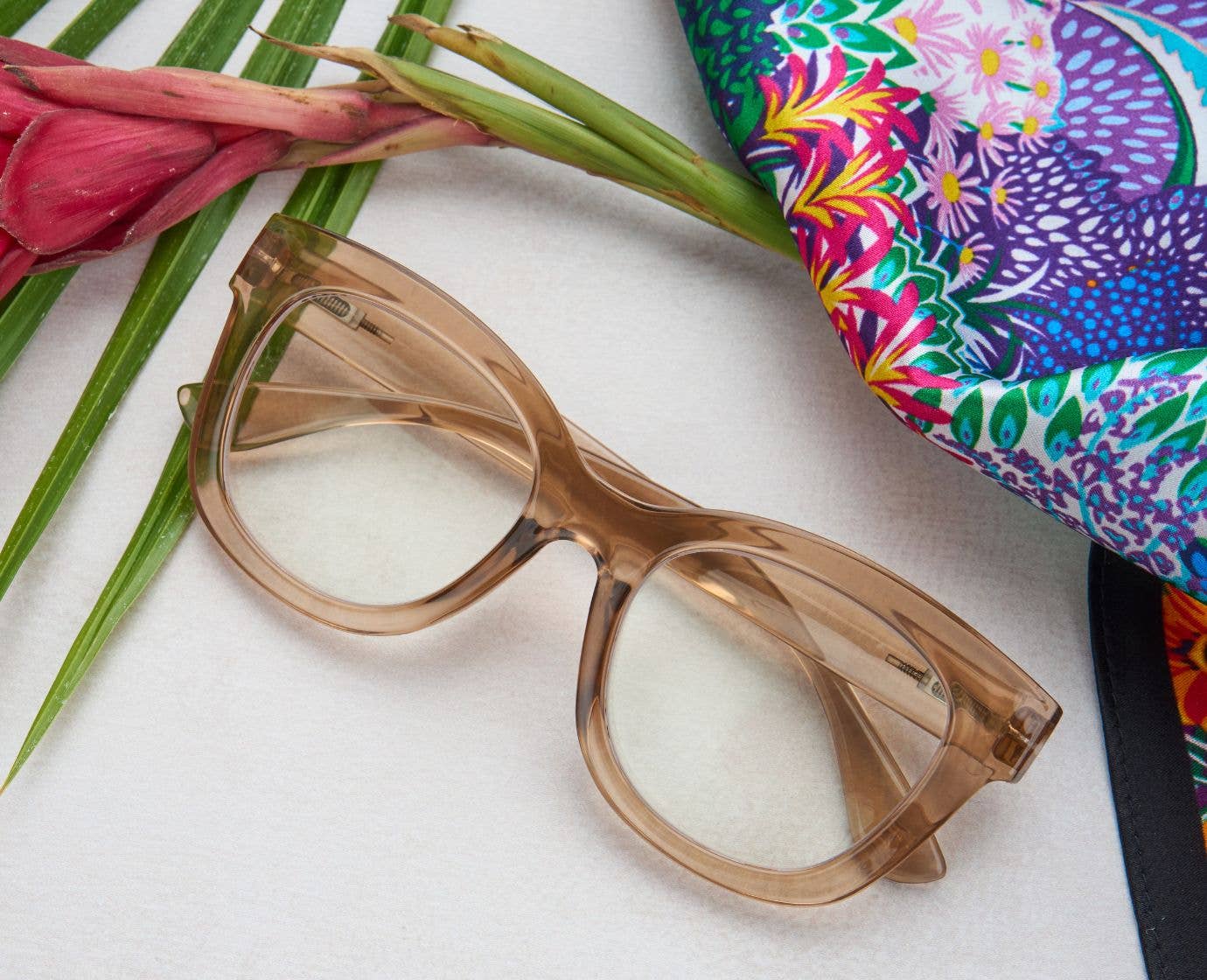 Center Stage Focus (Blue Light)