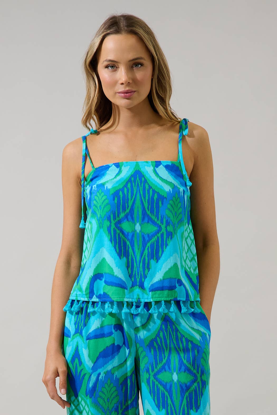 Blissy Tropical Hanie Flare Set