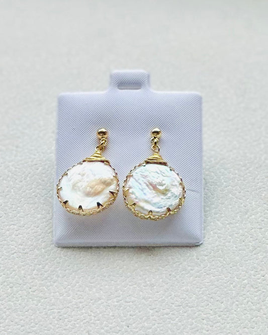 Vintage Shell Pastel Lucite Teardrop Drop Earrings