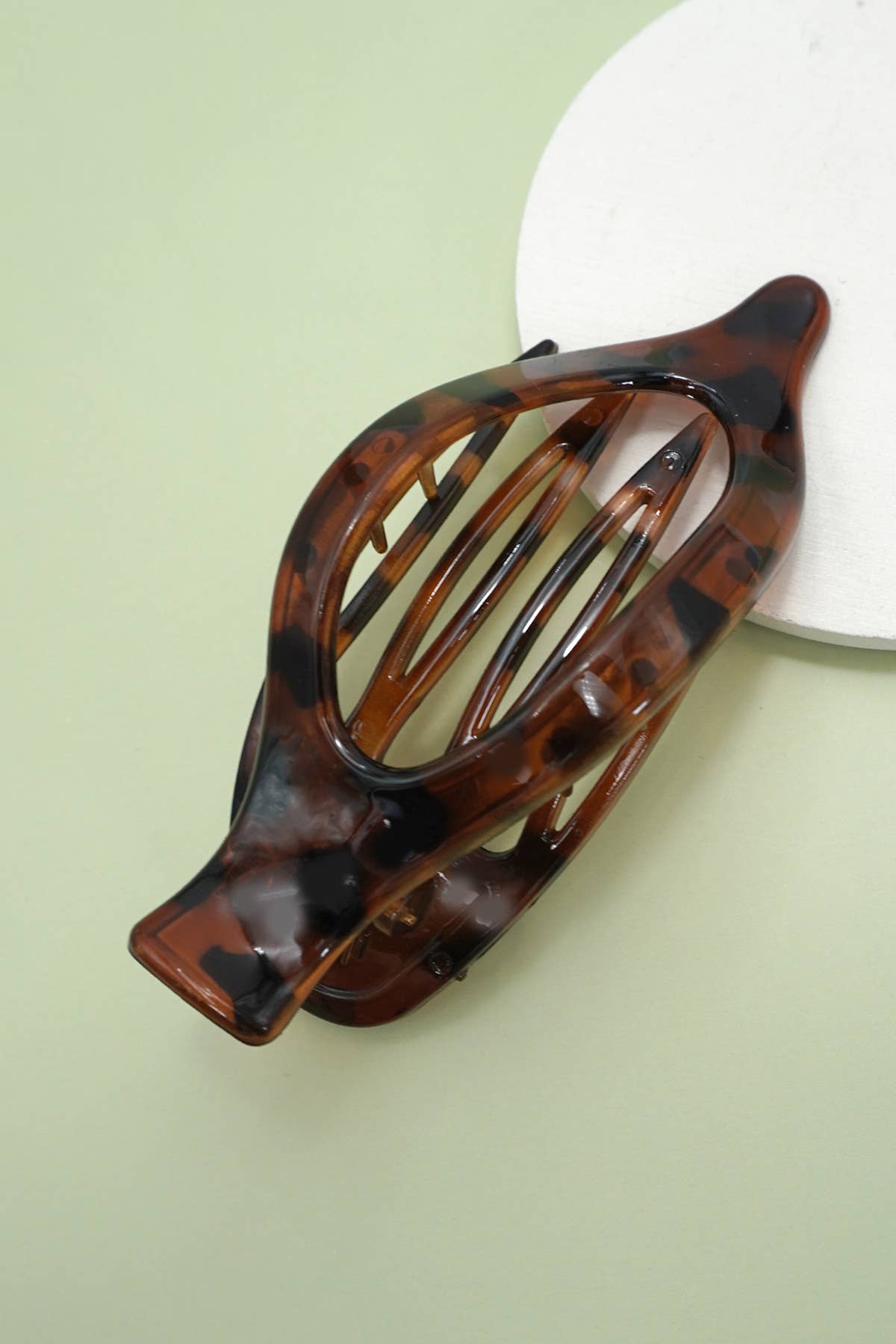 Oval Lay Down Claw Clip