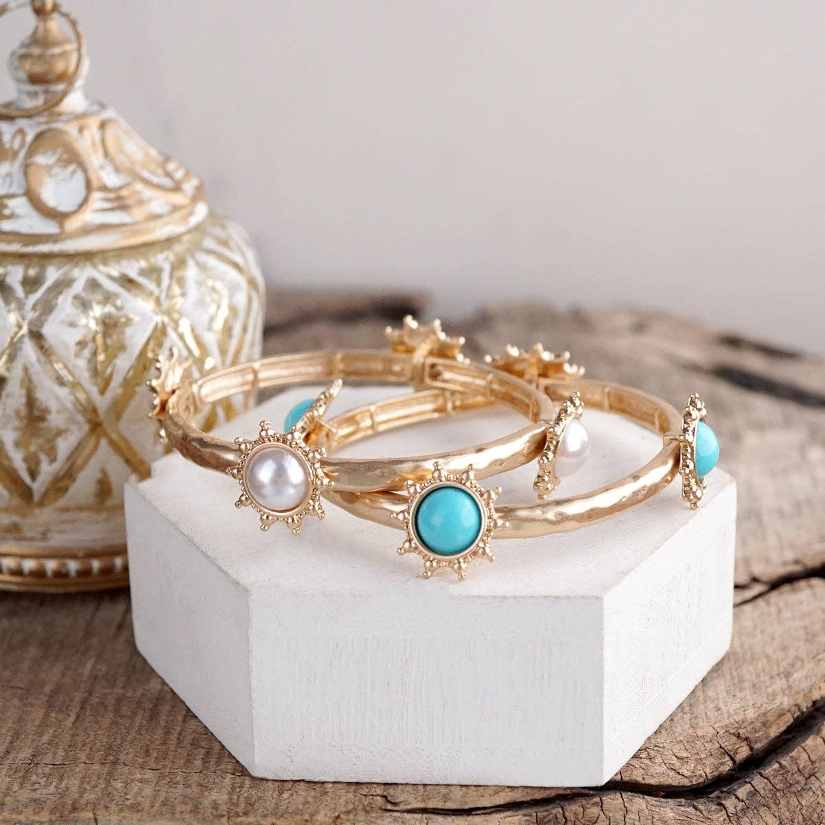 Suncrest Glow Hammered Charm Bangle- Turquoise & Pearl