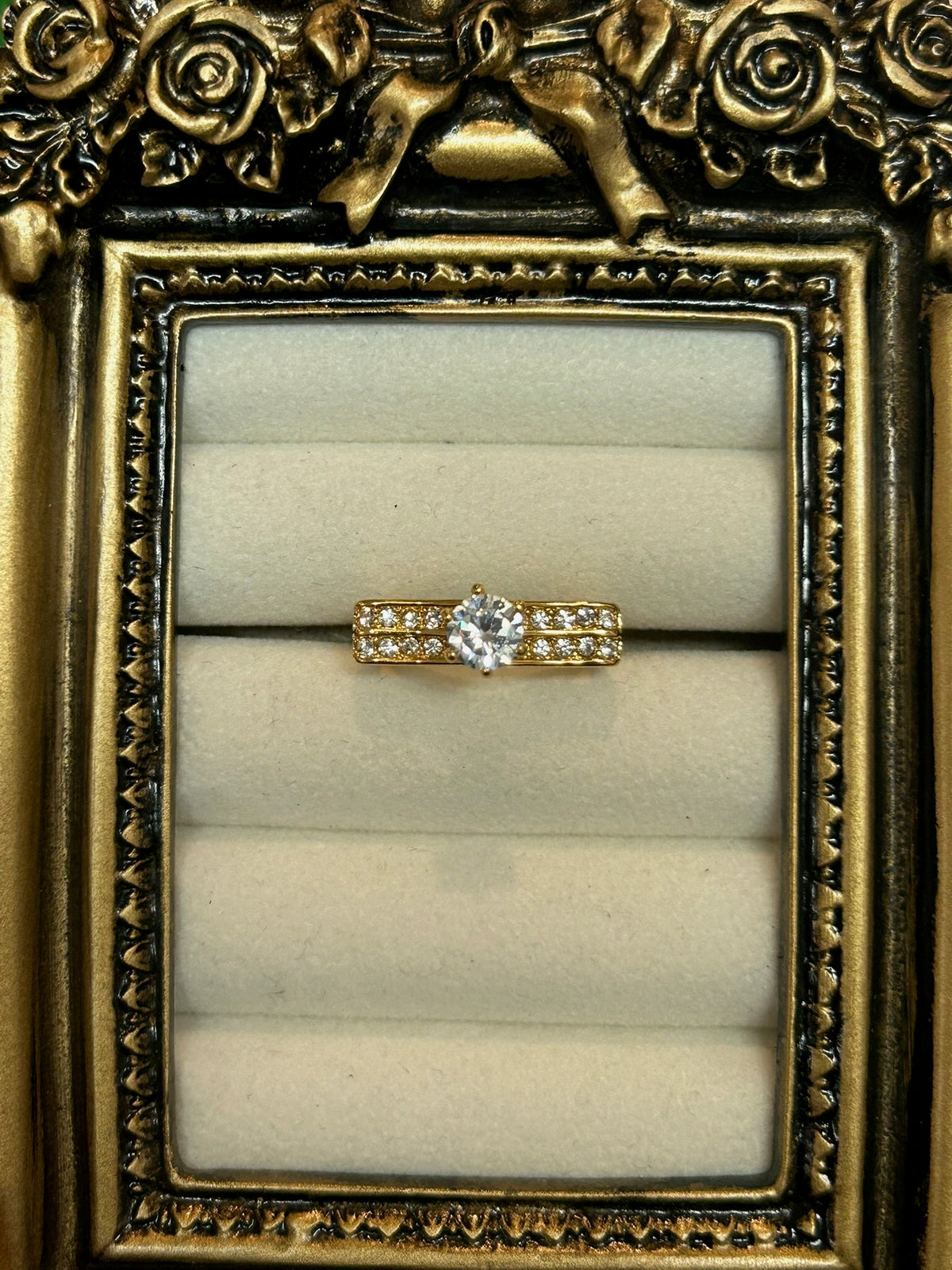 The Heirloom Vault Pavé Solitaire