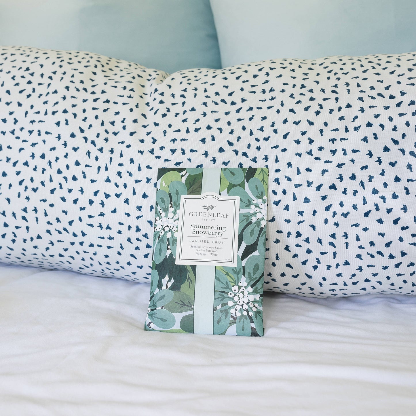 Shimmering Snowberry Large Sachet