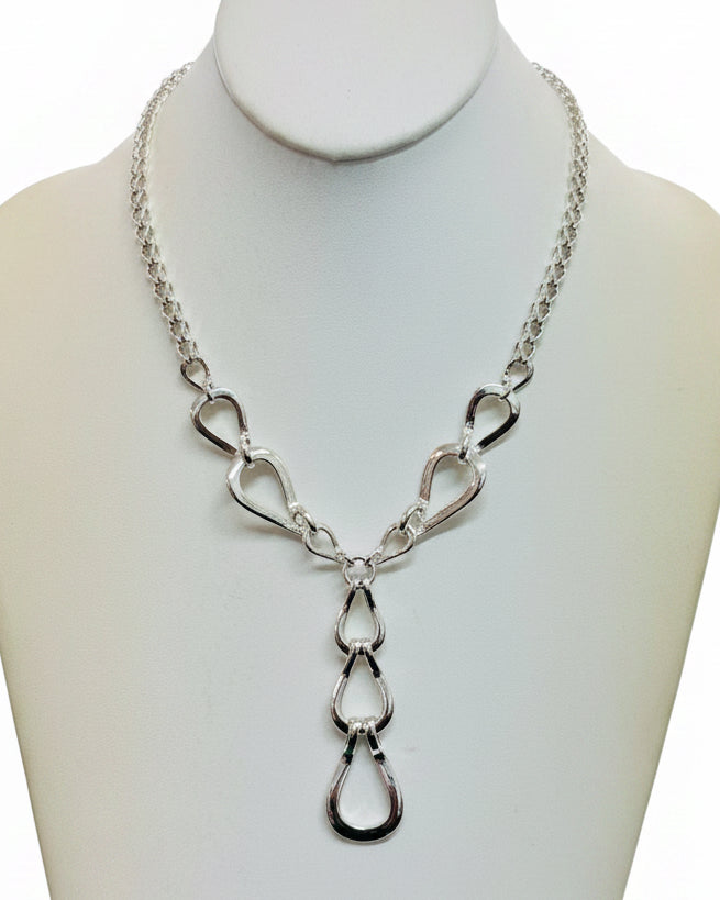 Sculptural Open-Link Lariat Necklace
