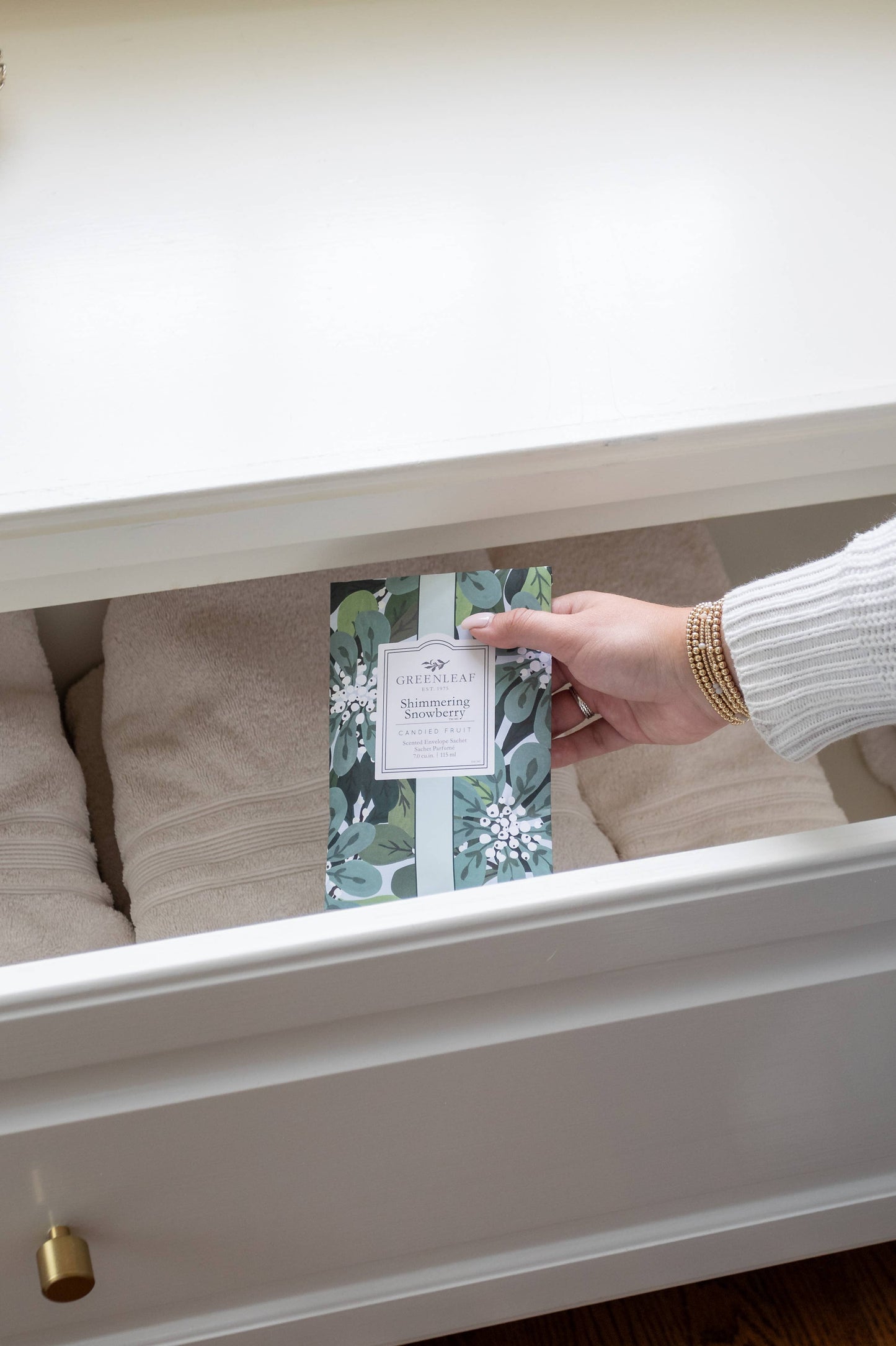 Shimmering Snowberry Large Sachet