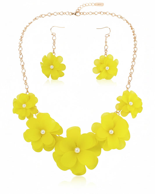 The Sun-Drenched Dahlia Acrylic Collar Necklace