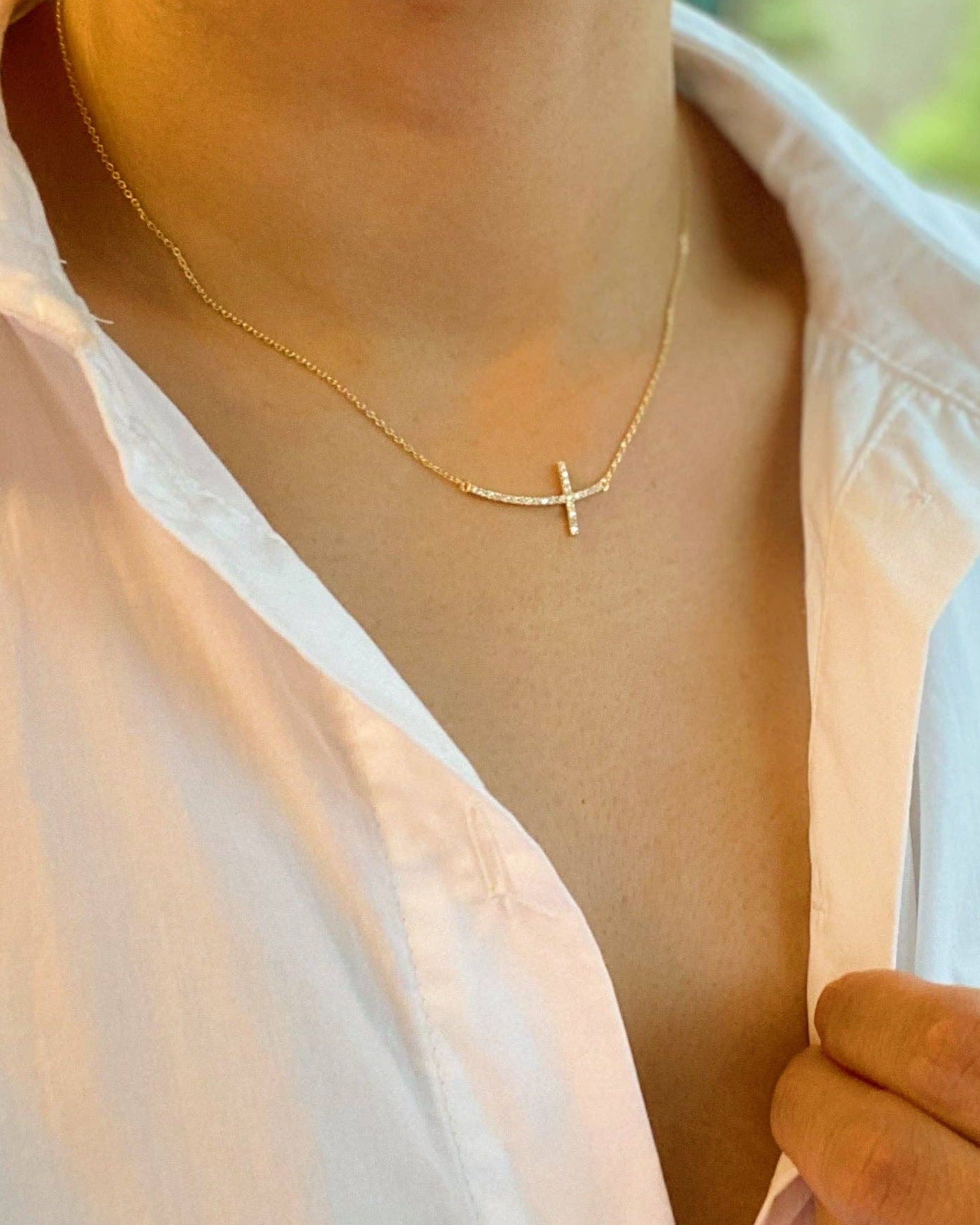 Shiny Side Cross Necklace