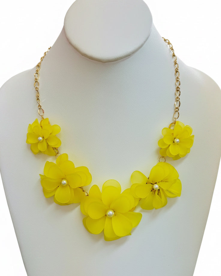 The Sun-Drenched Dahlia Acrylic Collar Necklace