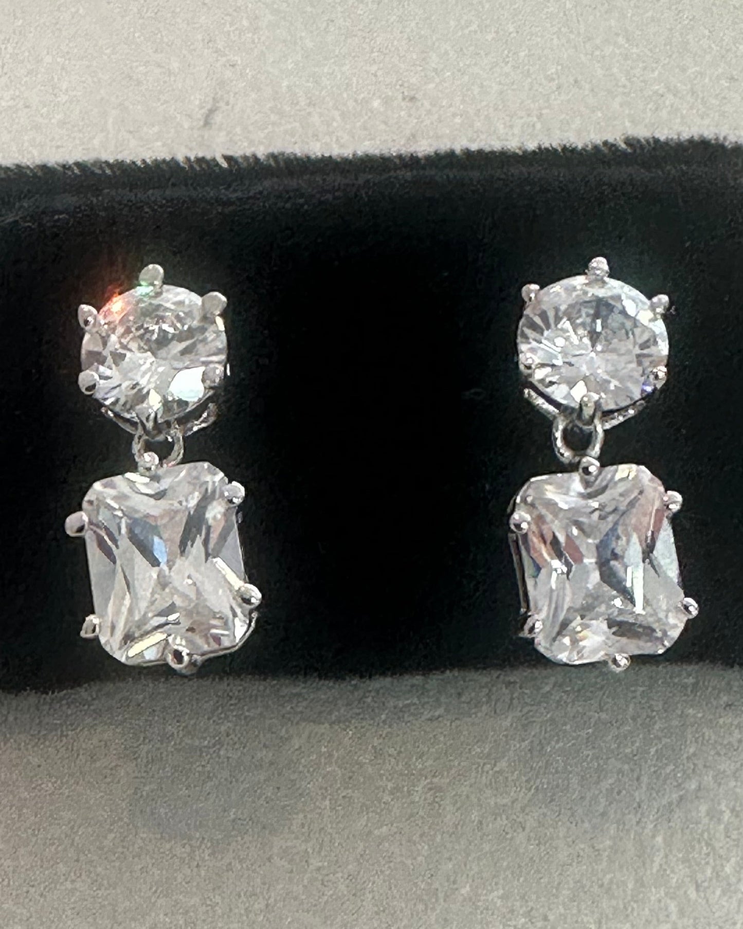 The "Gilded Heritage" Emerald & Round Cut Cubic Zirconia Drop Earrings