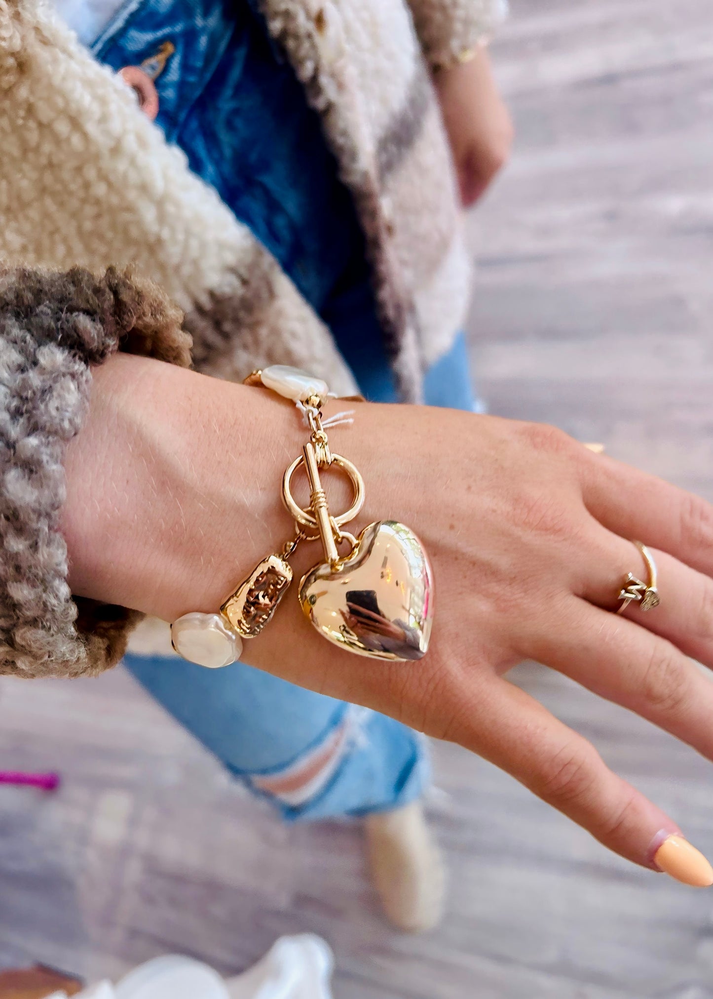 Pearl Bracelet With Puffy Heart Charm