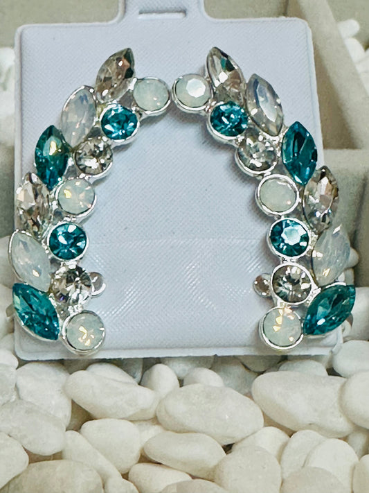 Vintage Mosaic Seafoam Cluster Ear Crawlers