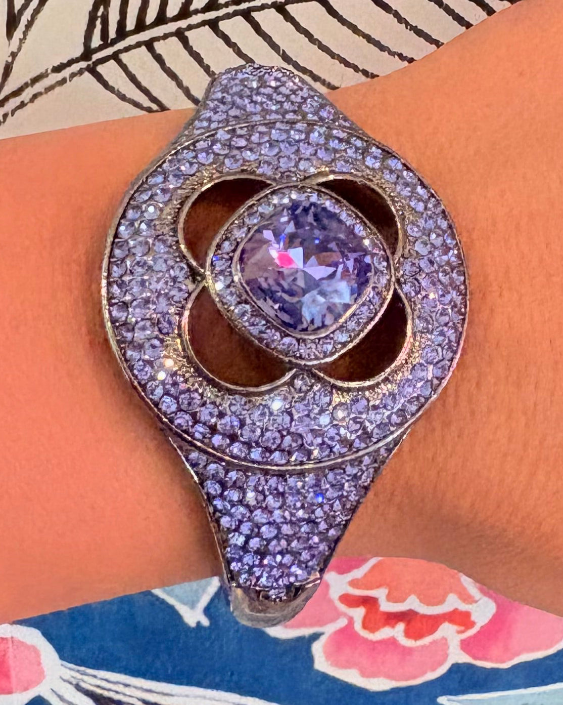 Vintage Lavender Crystal Clover Bangle