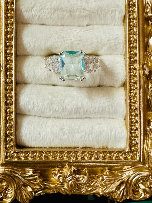 Vintage Three-Stone Aquamarine Cocktail Ring