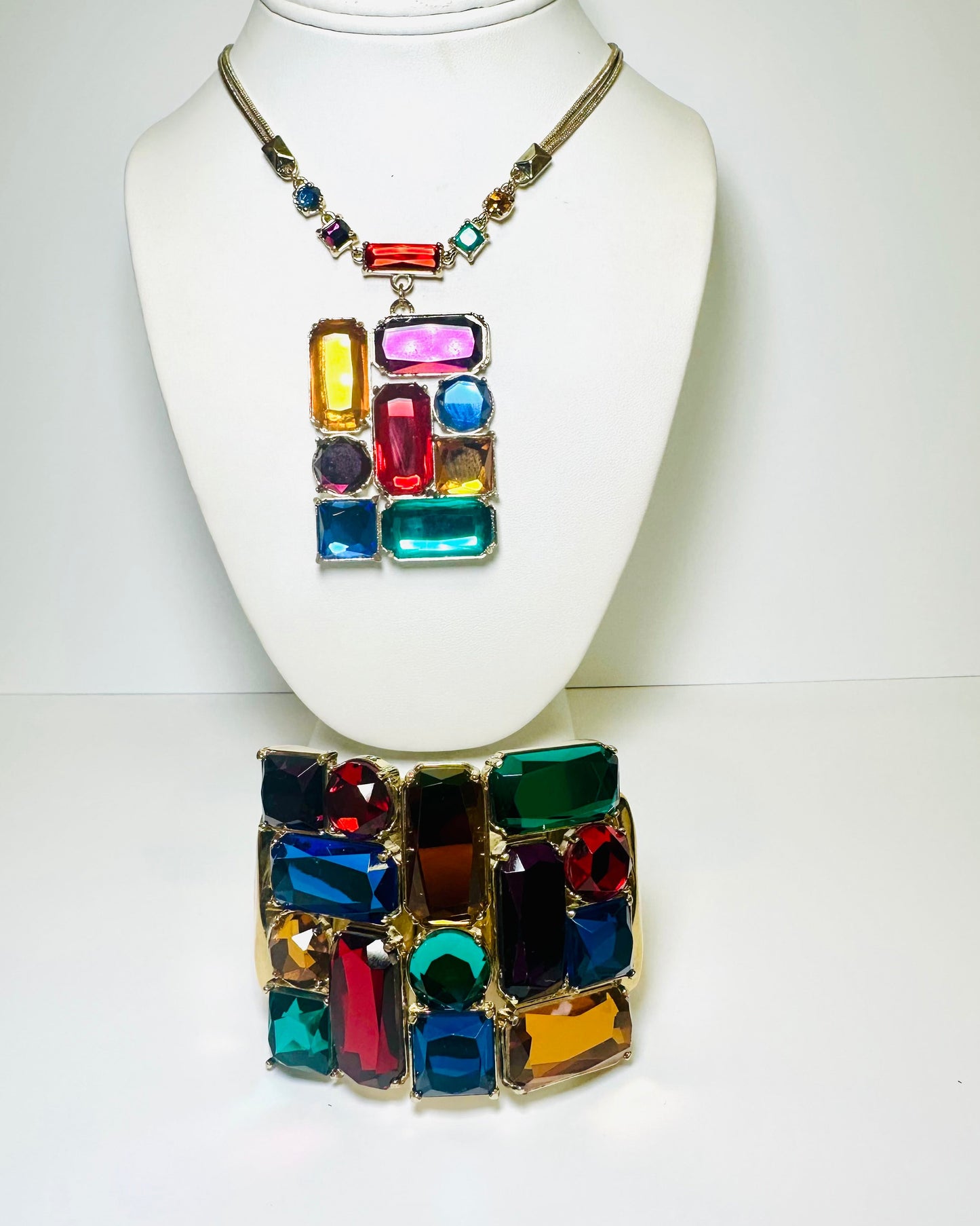 Vintage Baroque-Style Statement Necklace Set