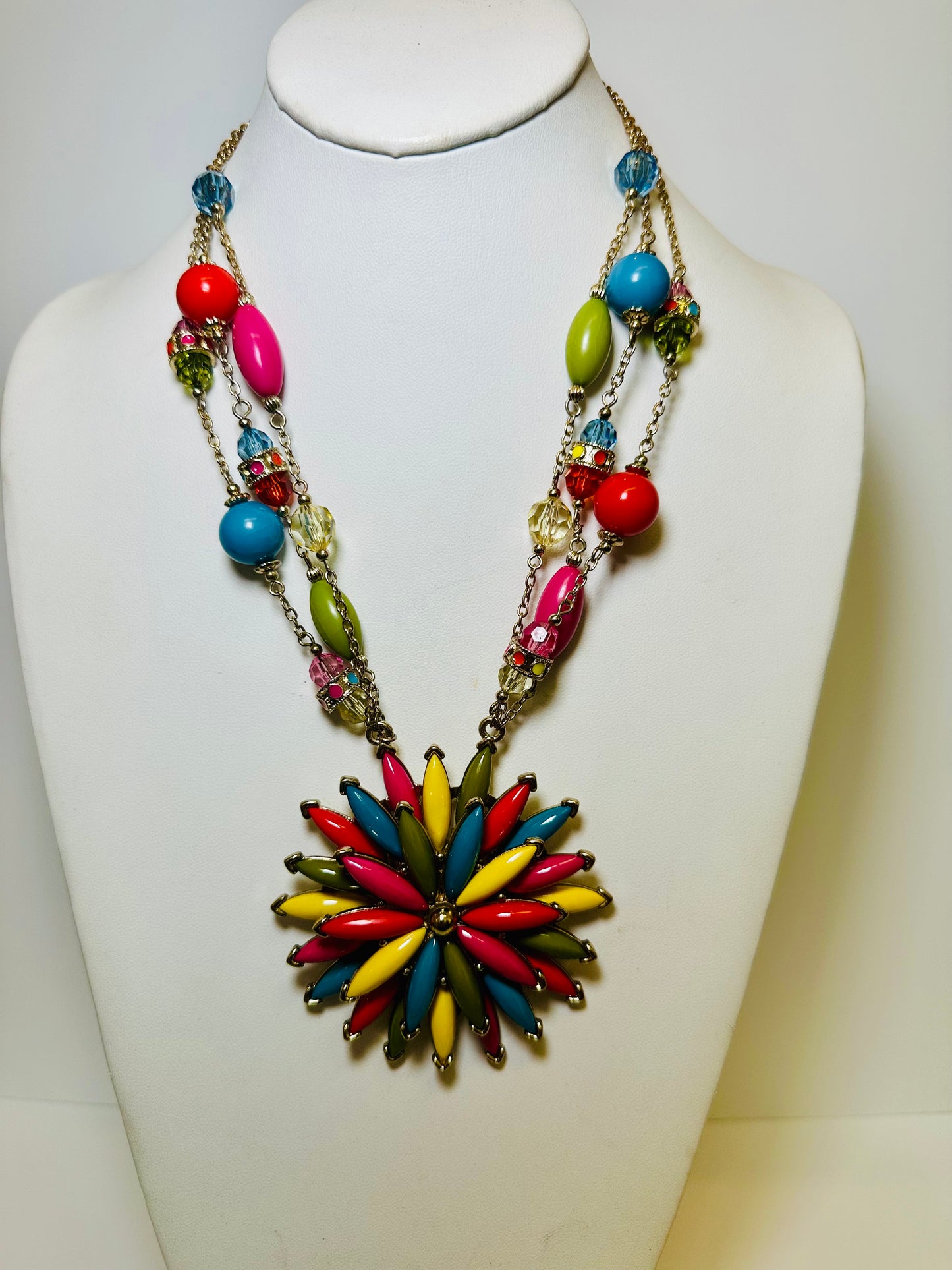 Vintage Multi Flower Necklace and Bracelet Set