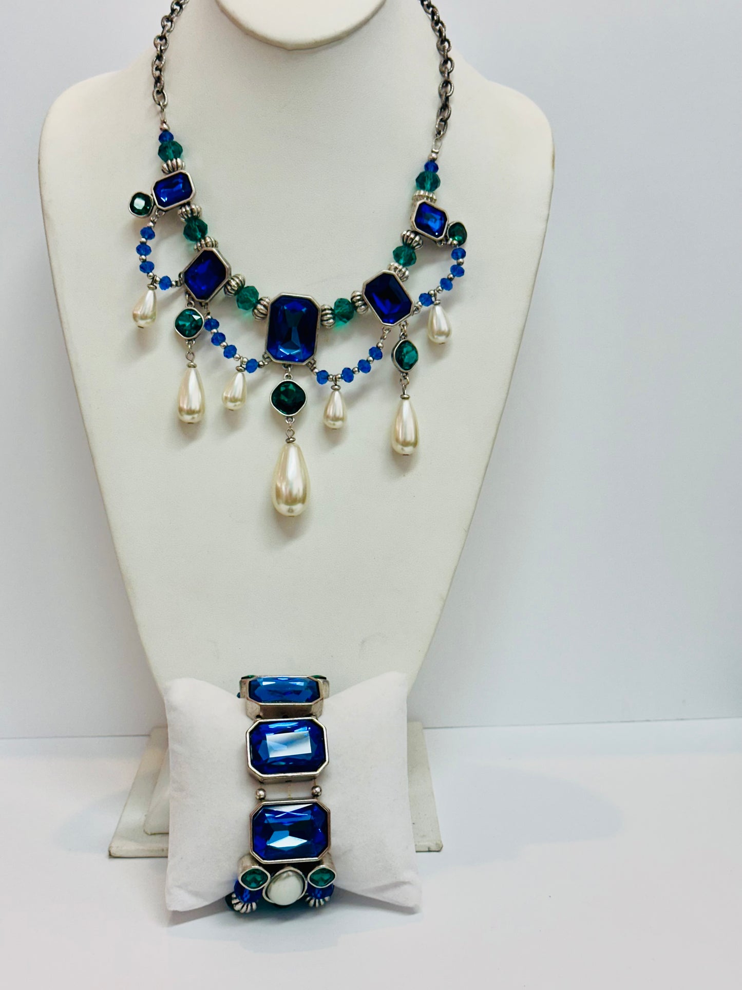 Vintage Blue Cobalt Pearl Necklace & Bracelet Set
