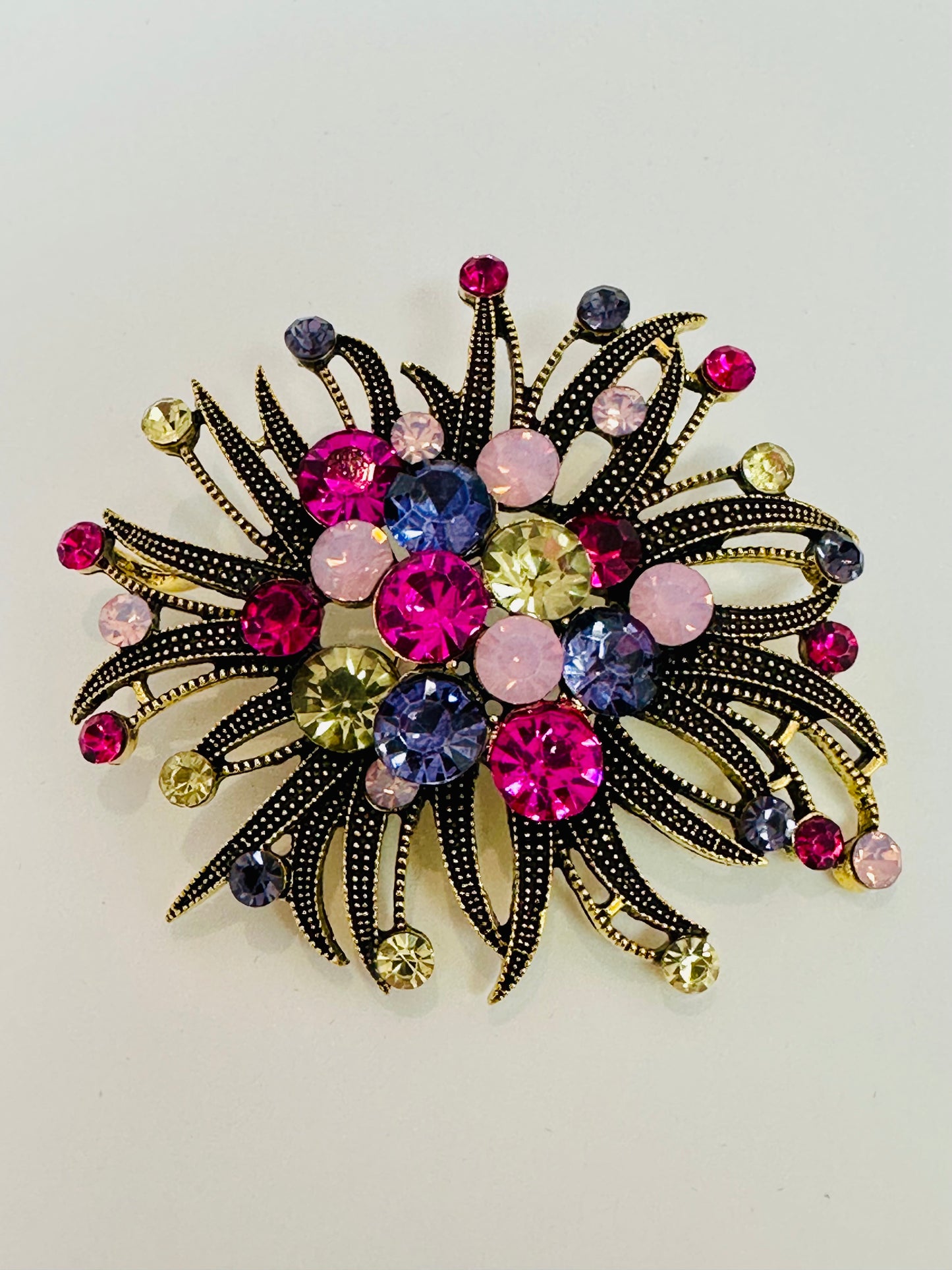 Vintage Starburst Flower Brooch