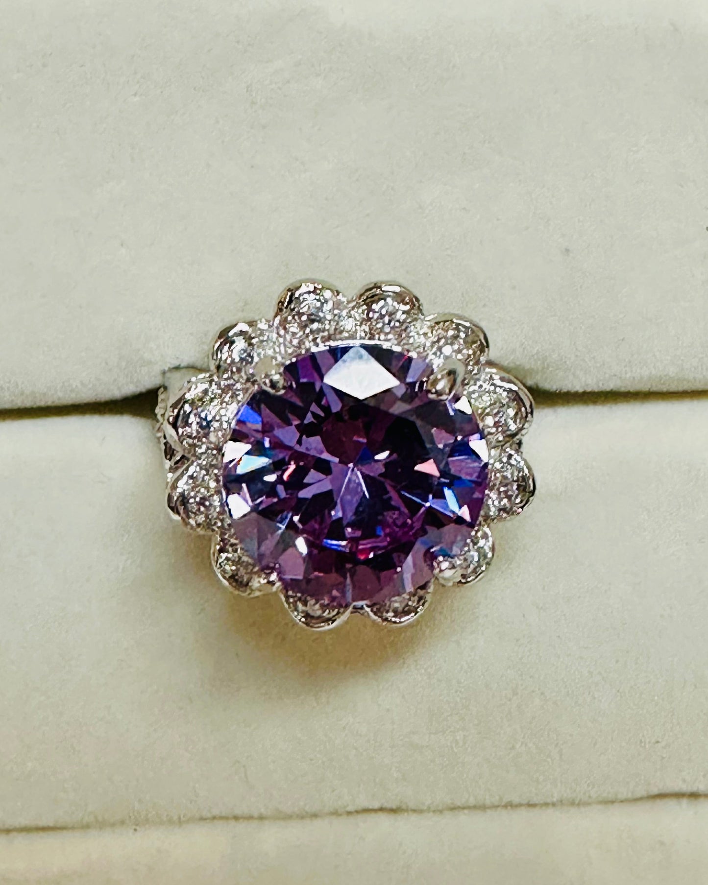 Vintage-Inspired Floral Halo Statement Ring with Purple Cubic Zirconia
