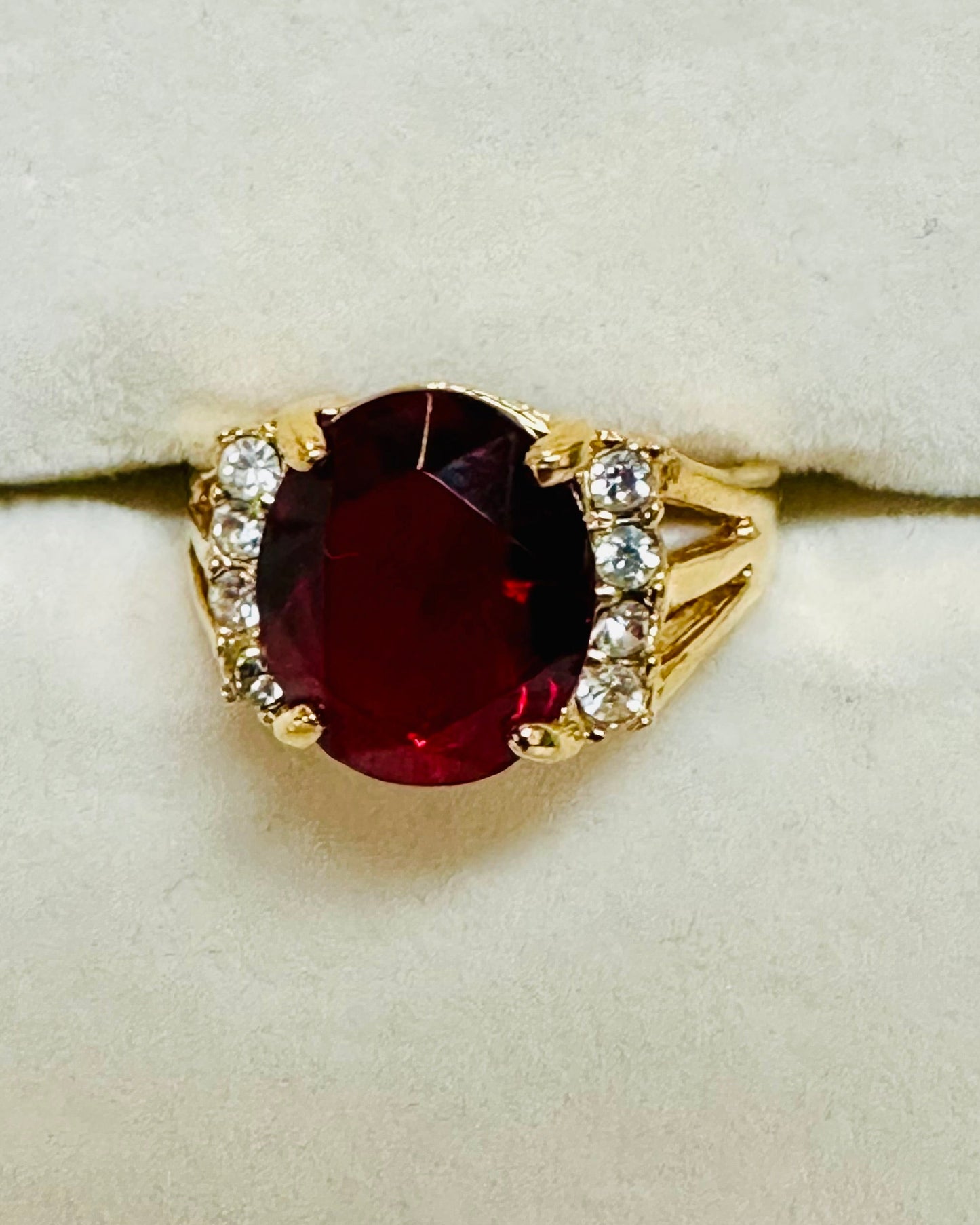 Vintage Gold Oval Crimson Cocktail Ring