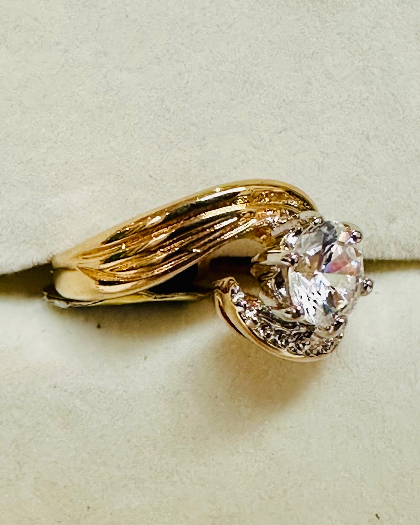 Vintage Dynasty Swirl Ring