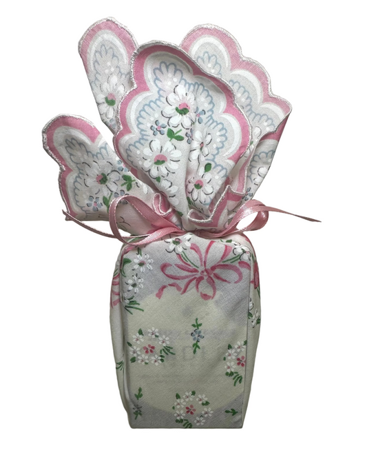 Sentiment Hankie Soaps - Pink Daisy