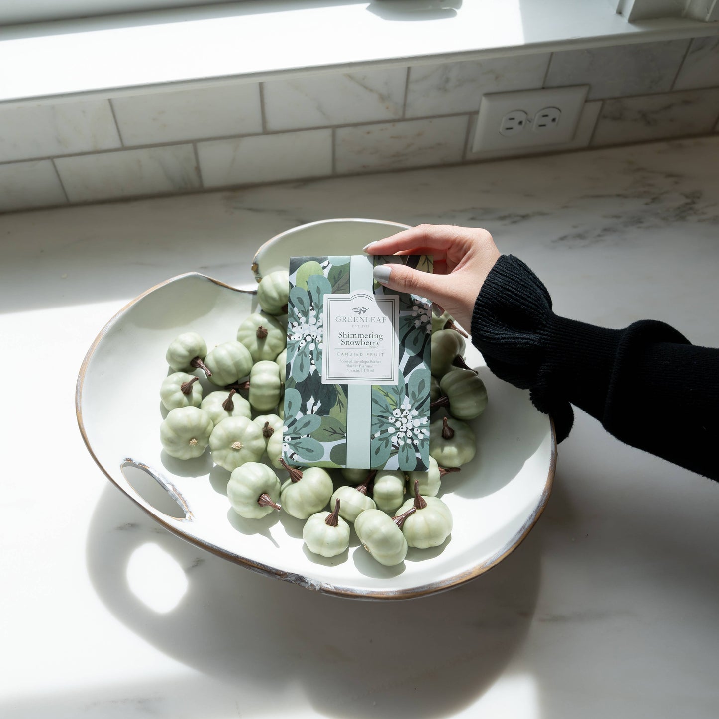 Shimmering Snowberry Large Sachet