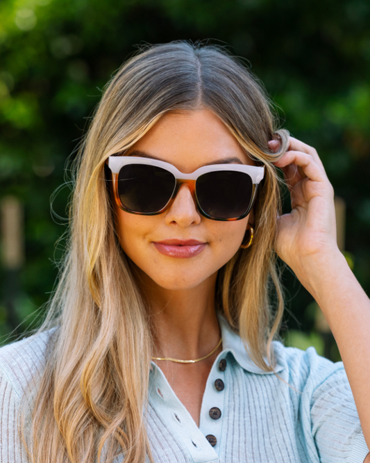 Peepers Frenchy Sunglasses