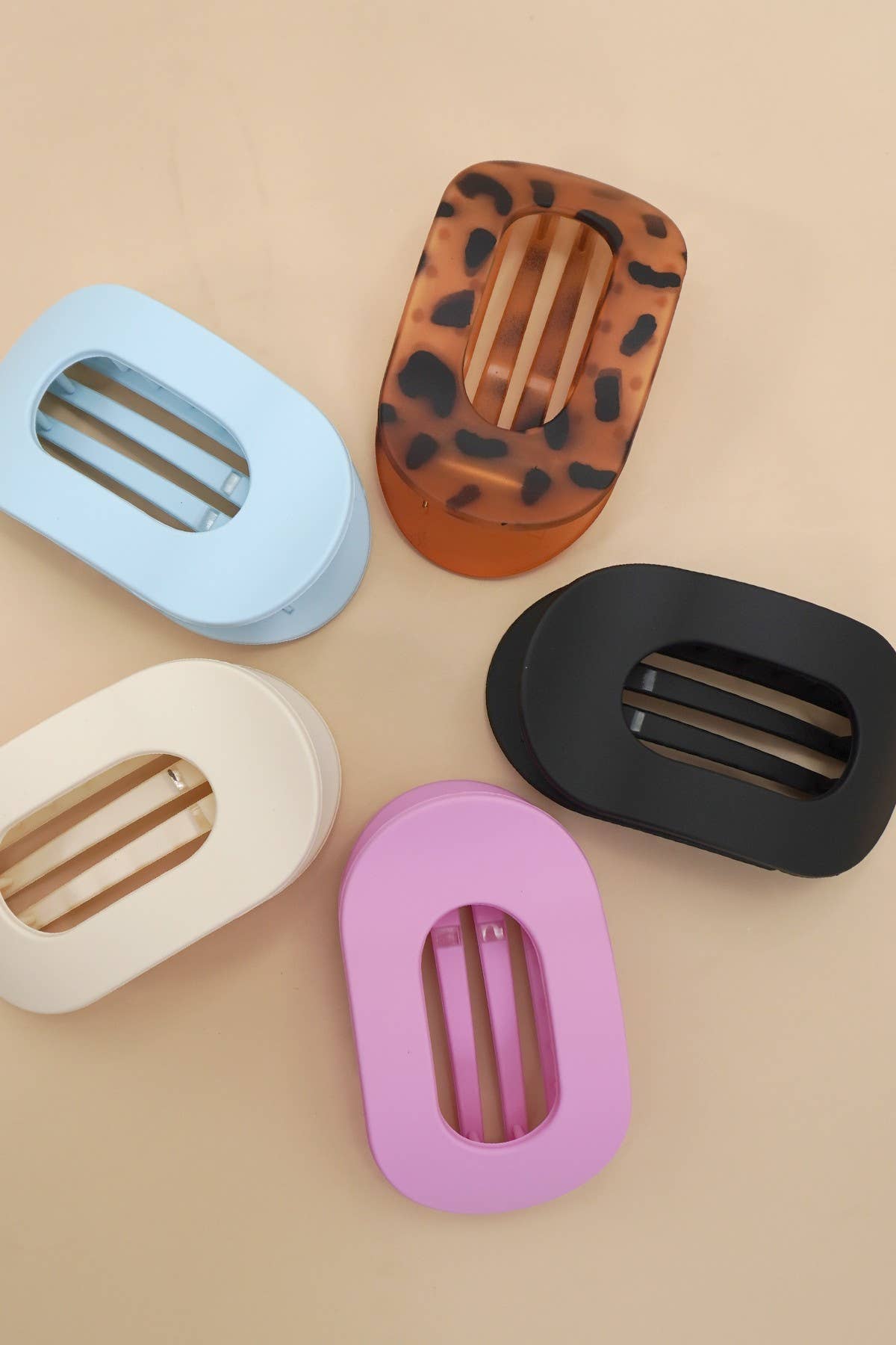 Jumbo Lay Flat Oval Hair Claw Clips